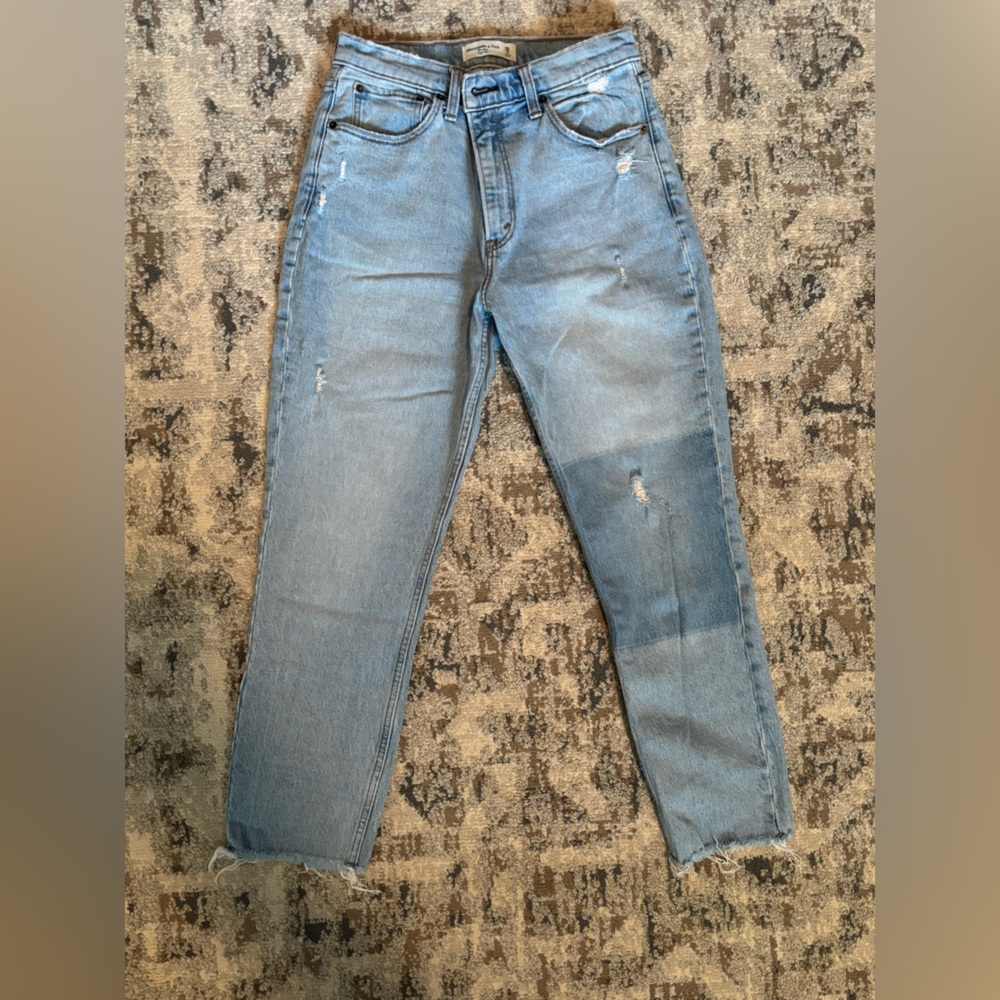 Abercrombie The Mom High Rise Jeans
